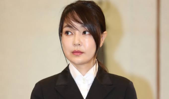 キムゴンヒ 夫人 韓国 大統領 経歴
